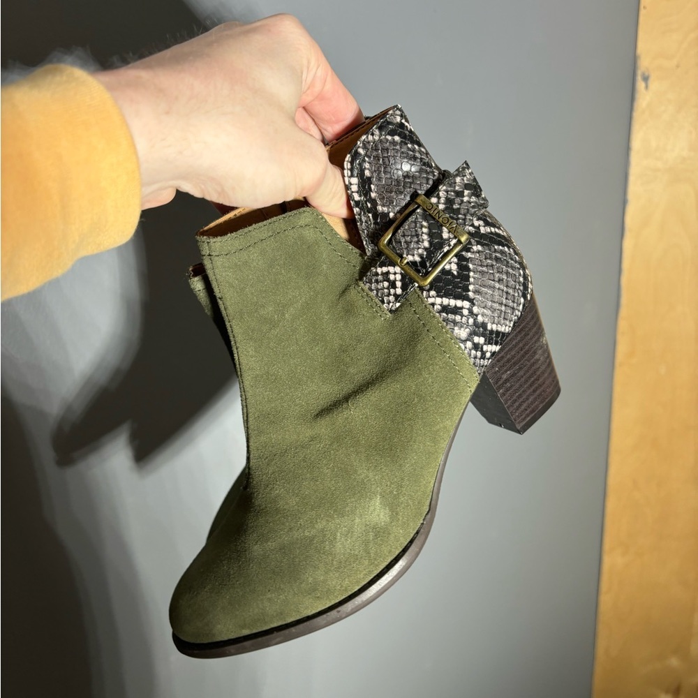 Vionic Naomi Suede Faux Snakeskin Boots Size 6.5 - Picture 3 of 8
